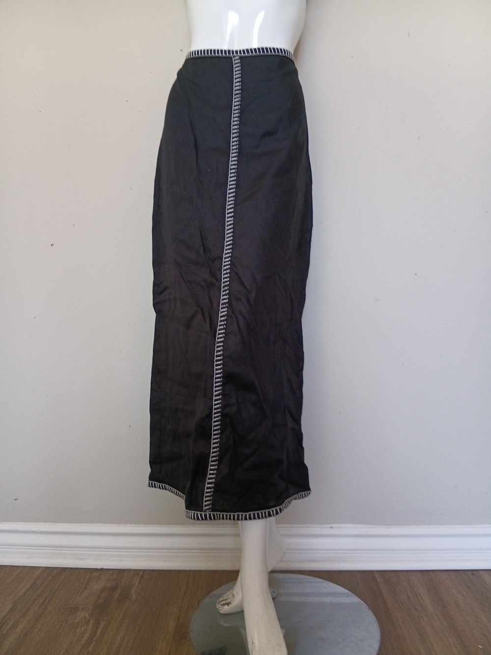 Magaschoni Black Maxi Skirt with White Contrast Trim